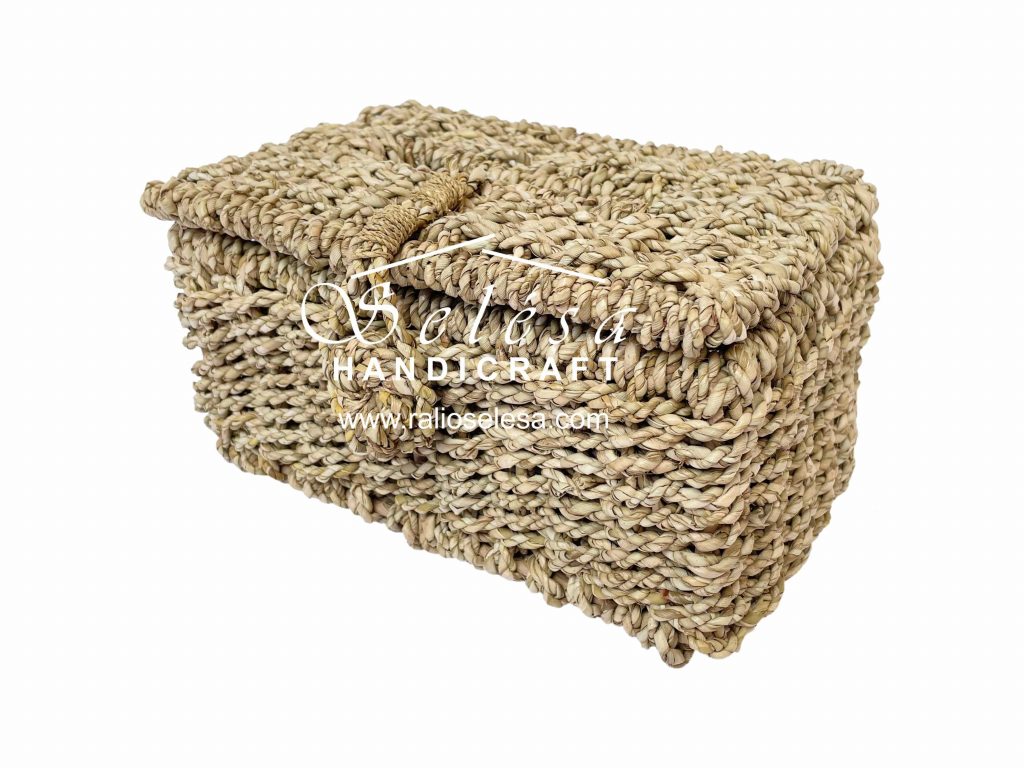 Indonesian tissue holder